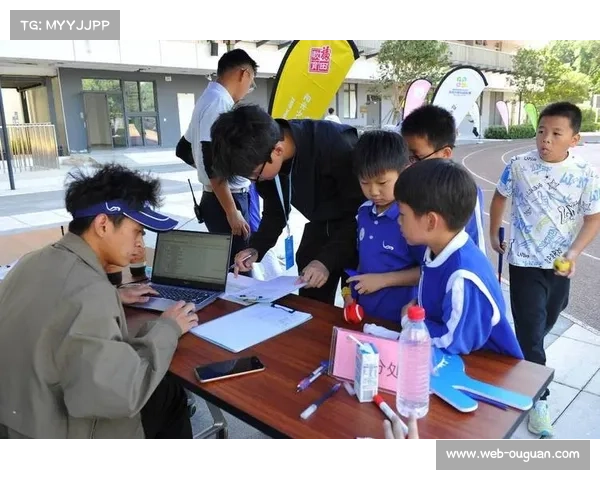 福田区十余所学校开展校园高尔夫,年课时近两万夯实人才基础 福田区十余所学校开展校园高尔夫,年课时近两万夯实人才基础